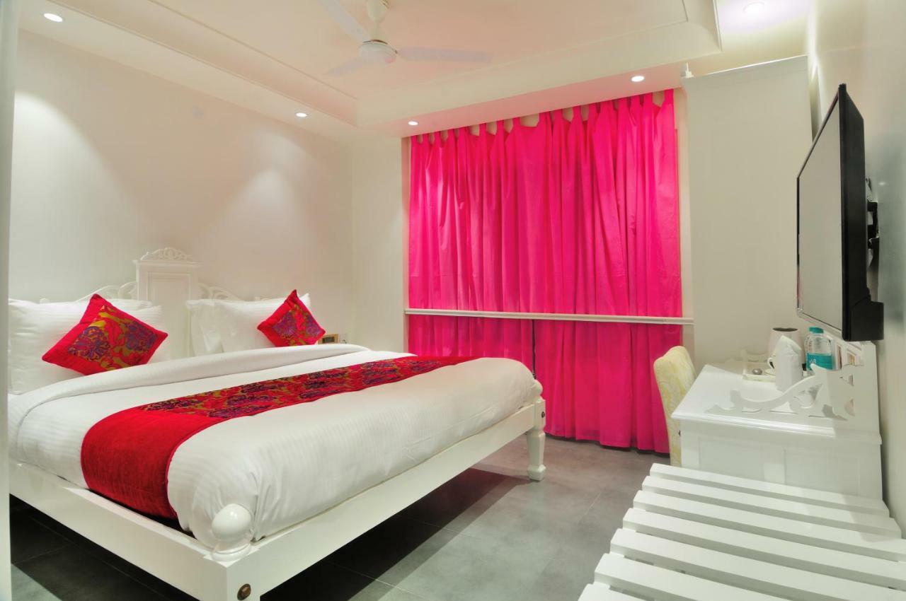 The Pinky Villa - Heritage Boutique Suites 뉴델리 외부 사진