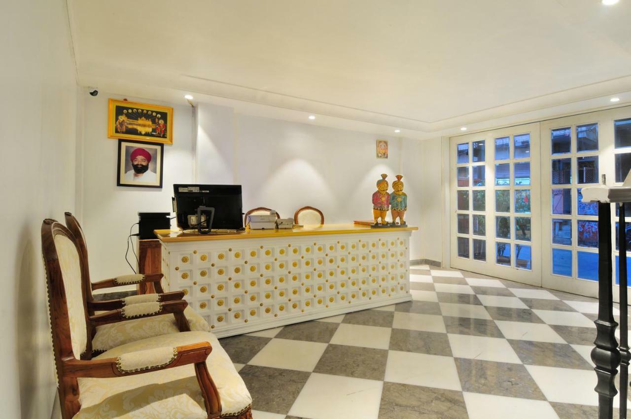 The Pinky Villa - Heritage Boutique Suites 뉴델리 외부 사진